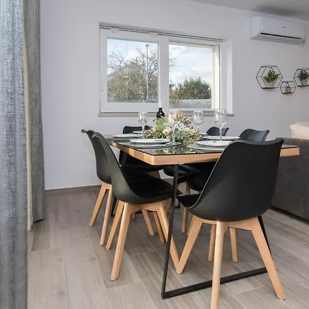 Villa Intrade Velika Cista (Sibenik-Knin)