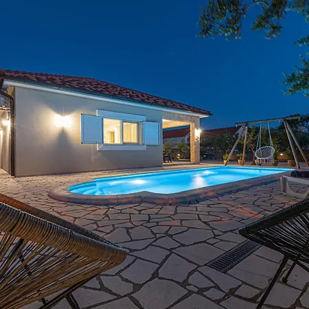 Intrade * Velika Cista (Sibenik-Knin)